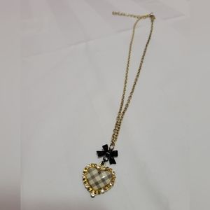 Vintage heart and bow pendant necklace